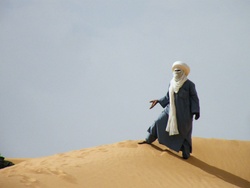<strong>Lire la suite</strong><br>Peuple Touareg Peuple Touareg