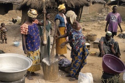 <strong>Lire la suite</strong><br>Kabyé (peuple) Kabyé (peuple)