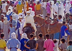 <strong>Lire la suite</strong><br>Maures (peuple) Maures (peuple)