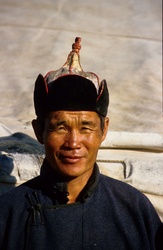 <strong>Lire la suite</strong><br>Mongol (peuple) Mongol (peuple)