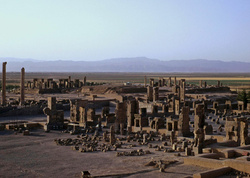 <strong>Lire la suite</strong><br>Grandes étapes de l'histoire persane Grandes étapes de l'histoire persane