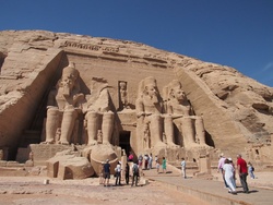 <strong>Lire la suite</strong><br>L'Egypte en bref L'Egypte en bref