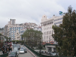 <strong>Lire la suite</strong><br>L'Algérie en bref L'Algérie en bref