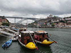 <strong>Lire la suite</strong><br>Portugais ( le peuple) Portugais ( le peuple)