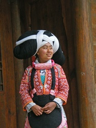 <strong>Lire la suite</strong><br>Les Miao à Longue Corne du Guizhou Les Miao à Longue Corne du Guizhou