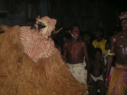 <strong>Lire la suite</strong><br>Les fêtes et arts Kamoro Les fêtes et arts Kamoro