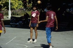 <strong>Lire la suite</strong><br>Groupes ethniques principaux d’Asie du sud-est maritime Groupes ethniques principaux d’Asie du sud-est maritime