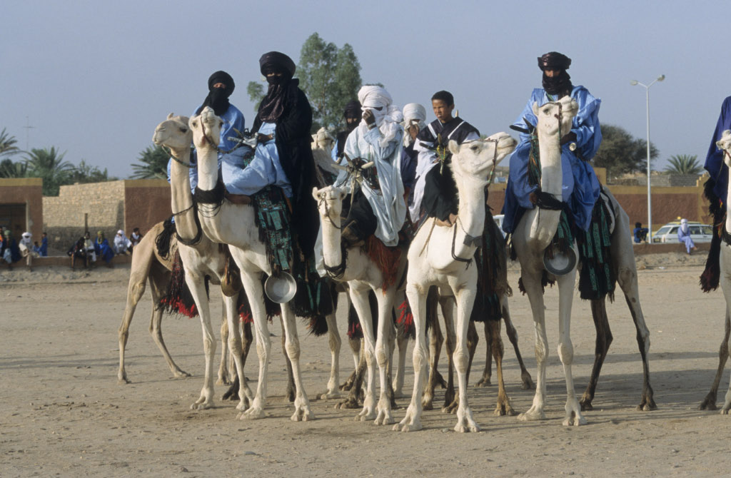 Minorité Touareg du Sahara éclatée entre 4 nations