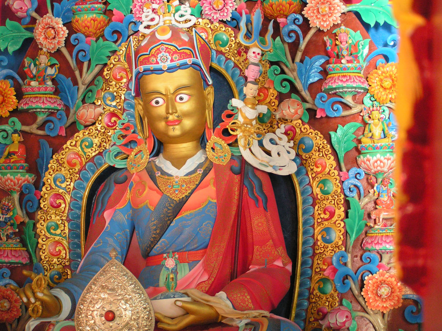 Statue de dieu du panthéon du Bouddhisme tibétain